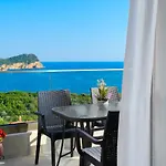 Ξενοδοχείο με διαμερίσματα Onar